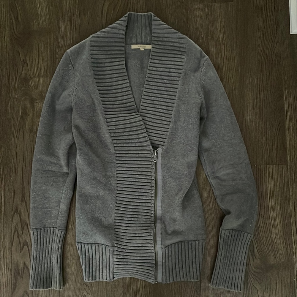 Warm and elegant cardigan